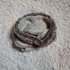 Knit Funnel Neck Scarf Neck Warmer Faux Fur Trim One Size Fall Winter Chic Retro